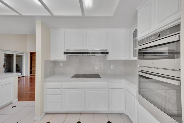 15235 Crestview Ct, Poway CA: https://media.crmls.org/mediaz/0ce605ec-e438-4c1d-ba62-3a8a6d5f3ae0.jpg