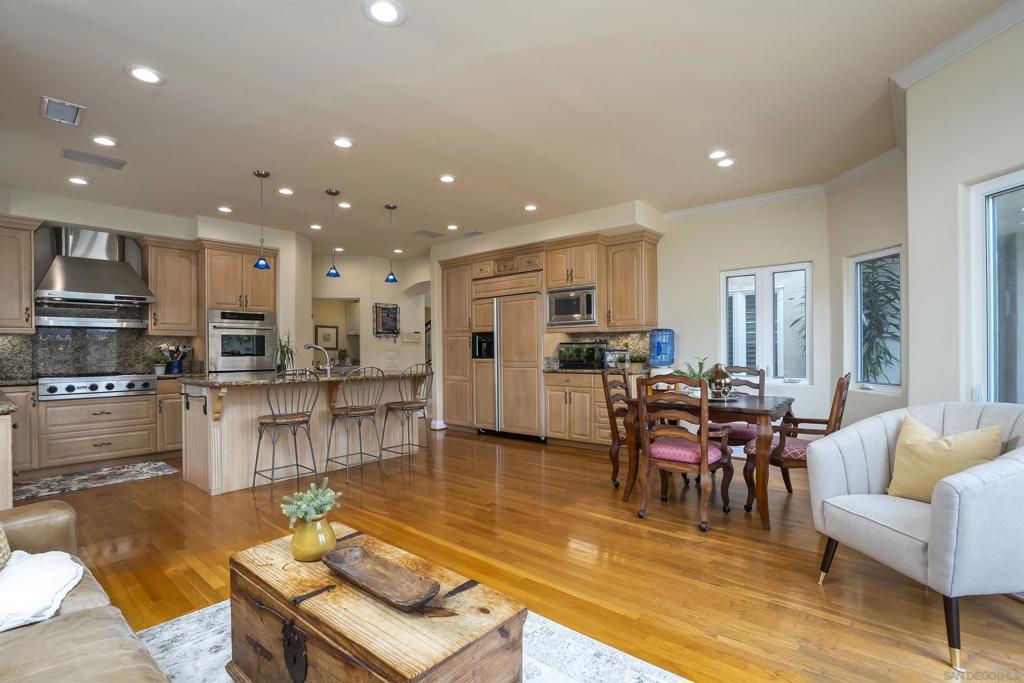 4330 Niagara Avenue - photo 18