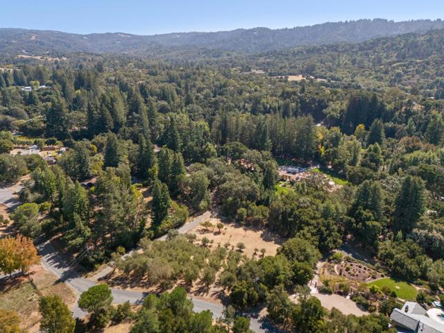 125 Mapache, Portola Valley CA: https://media.crmls.org/mediaz/0ce72713-fc25-4ca2-b77a-18d820bc972b.jpg