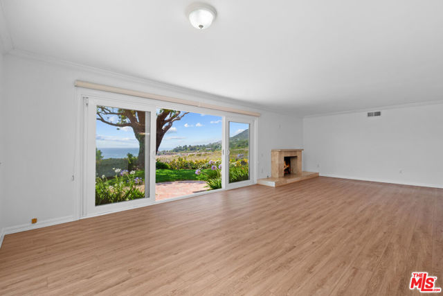 6236 Trancas Canyon Road, Malibu CA: https://media.crmls.org/mediaz/0ce77ccb-6d68-4ed2-8d32-9bc8cc605f98.jpg