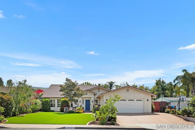 14643 Evening Star Dr, Poway CA: https://media.crmls.org/mediaz/0ce7e144-7399-4519-822a-9041796c73fa.jpg
