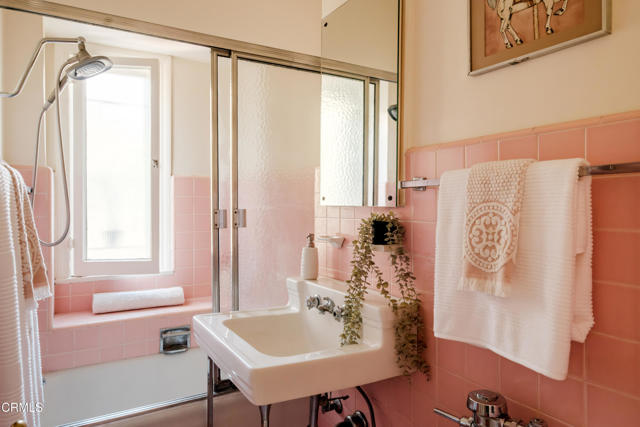 Detail Gallery Image 27 of 62 For 80 N Euclid Ave #102,  Pasadena,  CA 91101 - 2 Beds | 2 Baths