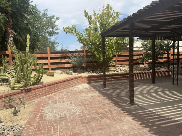 71521 Halgar Road, Rancho Mirage CA: https://media.crmls.org/mediaz/0ce936b9-fd61-42d4-af81-277214d8ff9d.jpg