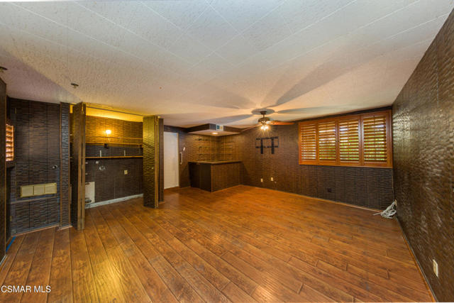 29451 Trailway Lane, Agoura Hills CA: https://media.crmls.org/mediaz/0ce97eaf-33dd-4f0f-a8e4-e94b2b898700.jpg