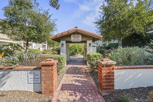 1017 S. Sunshine Ave, El Cajon CA: https://media.crmls.org/mediaz/0ceabe39-f204-4531-a00e-f25e8a6b8a6f.jpg