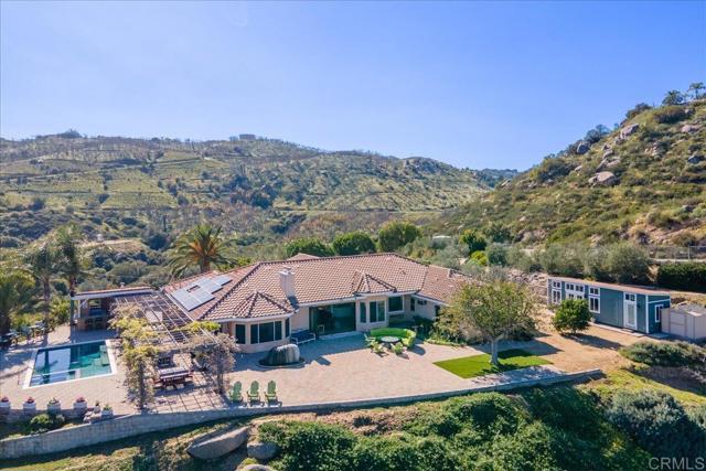 Detail Gallery Image 6 of 66 For 19270 Horizon View Dr., Ramona,  CA 92065 - 4 Beds | 4/2 Baths