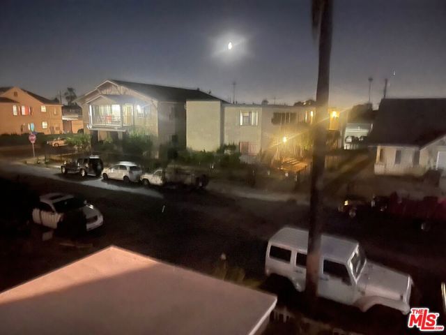 Image 27 of 29 For 1406 2nd Avenue