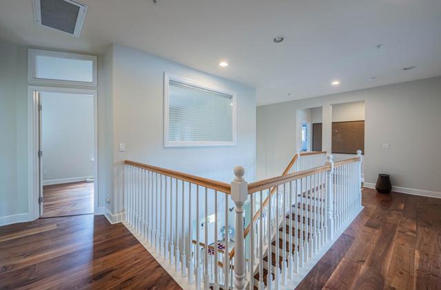 17403 Avenida Los Altos, Salinas CA: https://media.crmls.org/mediaz/0cebcd84-17f7-45b0-910f-dcd391032053.jpg