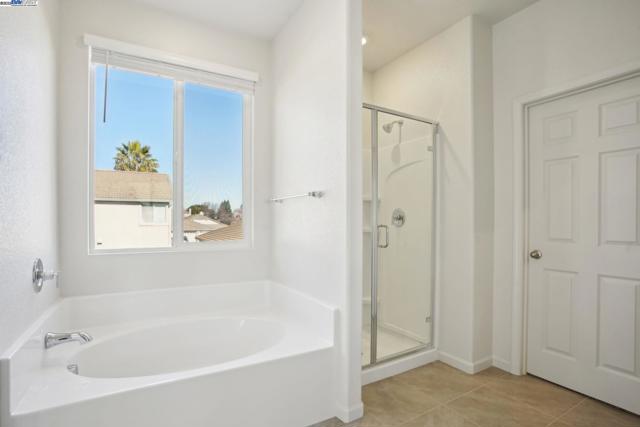 5337 Cardinal St, Antioch CA: https://media.crmls.org/mediaz/0ced18dc-36f4-4359-a357-885d98530c0c.jpg