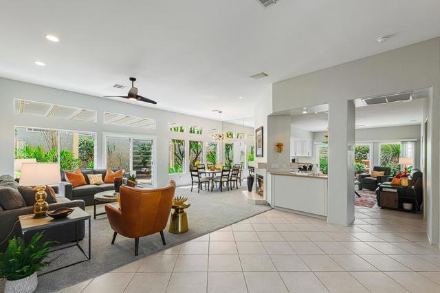 7 Florentina Drive, Rancho Mirage CA: https://media.crmls.org/mediaz/0ced6cf1-02b3-404d-bdd3-3ac94a3223d8.jpg