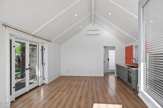 Detail Gallery Image 24 of 78 For 809 E Front St, Ventura,  CA 93001 - 3 Beds | 3 Baths