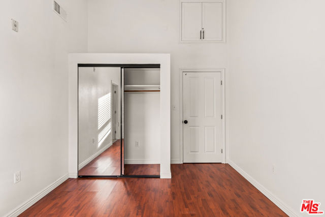 2667 Menlo Avenue, Los Angeles CA: https://media.crmls.org/mediaz/0cee340f-e5bc-41a8-ba4a-a6aaa3dcdf25.jpg