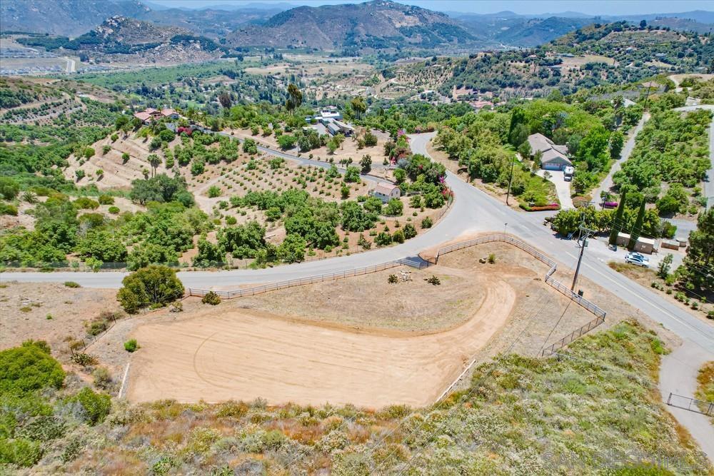 MLS #250032615SD img 40