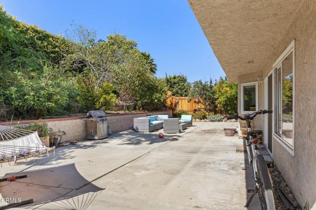 2325 Parkway Drive, Camarillo CA: https://media.crmls.org/mediaz/0cef02ca-44f3-4d15-bd69-5f1fcc886fc9.jpg