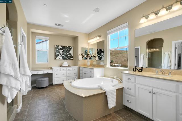 5152 Bengali St, Danville CA: https://media.crmls.org/mediaz/0cef3fcd-d02b-48d0-b9d3-896e202a5922.jpg
