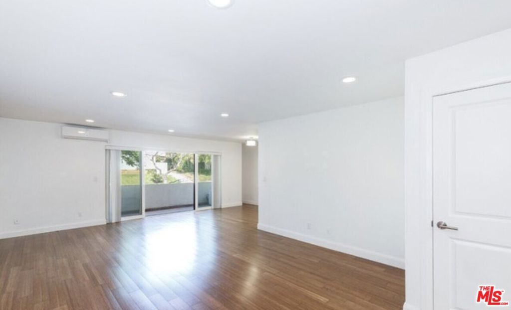 1601 Veteran Avenue #101