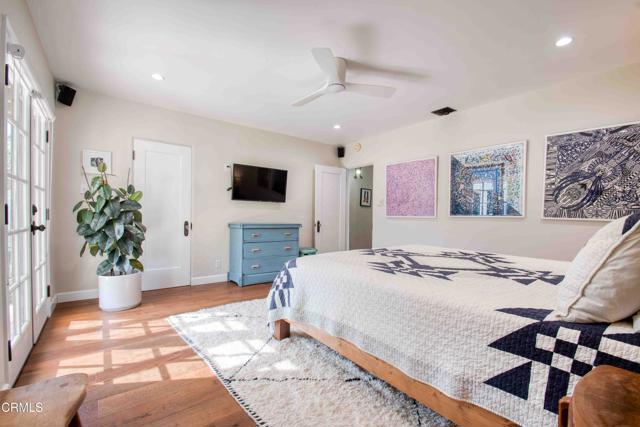 Detail Gallery Image 24 of 50 For 1014 Stearns Dr, Los Angeles,  CA 90035 - 3 Beds | 3 Baths