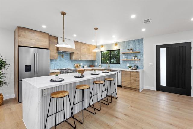 Image 1 of 34 For 6117 La Jolla Boulevard