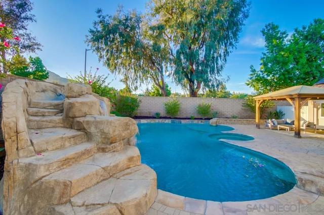 14590 Kent Hill Way, Poway CA: https://media.crmls.org/mediaz/0cf0bb4b-7ee9-4448-8114-89666d541f19.jpg