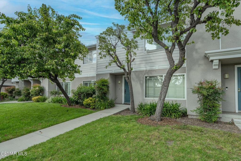 10220 Zelzah Avenue 3, Northridge, CA 91325