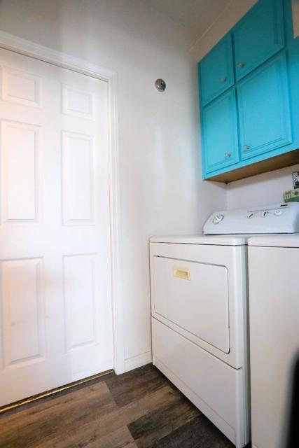 14685 Oka, Los Gatos CA: https://media.crmls.org/mediaz/0cf19172-9647-4bf5-a0ea-8a262561485f.jpg