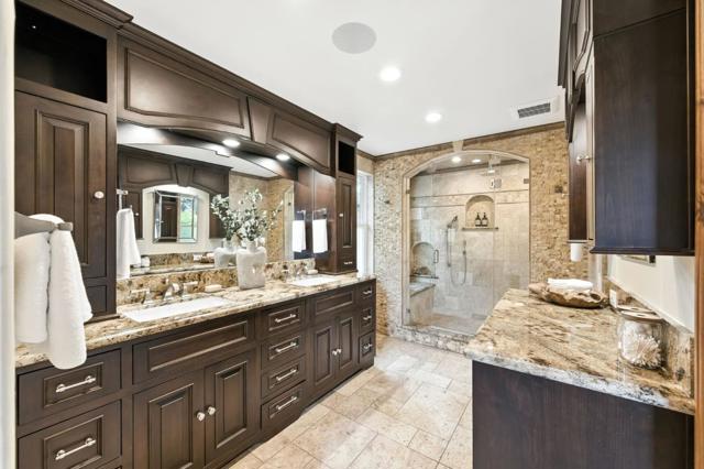18702 Bear Creek Road, Los Gatos CA: https://media.crmls.org/mediaz/0cf227fb-0f47-4635-8a12-9b4eba5aca82.jpg