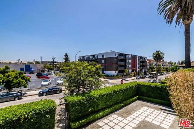 803 Wilcox Avenue, Los Angeles CA: https://media.crmls.org/mediaz/0cf3f54c-32c2-46da-9f06-0bb90d88464d.jpg