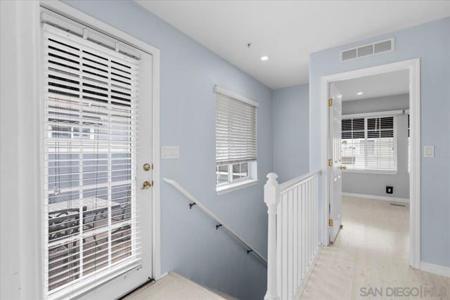 700 Lido Park Dr, Newport Beach CA: https://media.crmls.org/mediaz/0cf46446-8386-4d52-b0ec-7da9f882b0a6.jpg