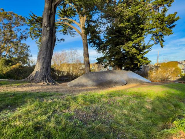 1148 E Cliff Drive, Santa Cruz CA: https://media.crmls.org/mediaz/0cf4c93d-ba97-4d8b-b0d7-4be00ea8272a.jpg