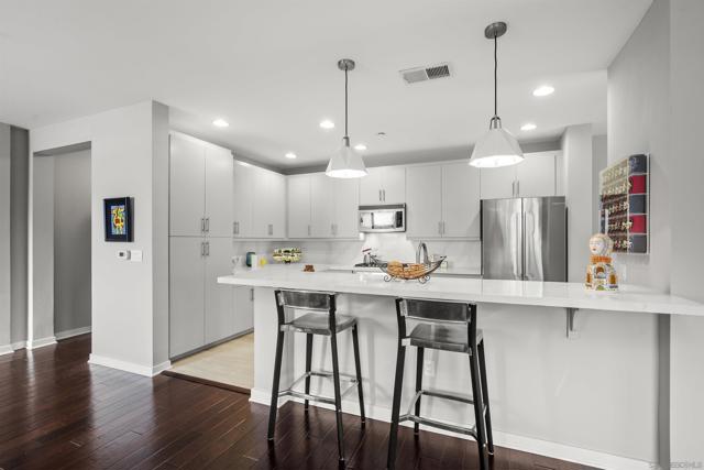 3650 5th Avenue, San Diego CA: https://media.crmls.org/mediaz/0cf5b6cd-d691-4ffa-9337-b2b4480d87ea.jpg