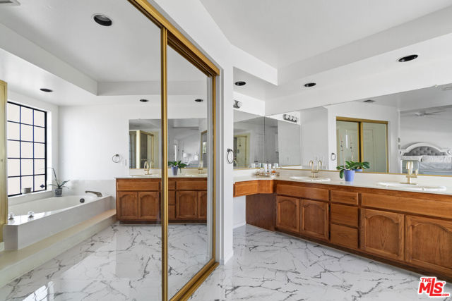 7637 Brunache Street, Downey CA: https://media.crmls.org/mediaz/0cf61173-3ab8-443a-b71b-78f6f3576486.jpg