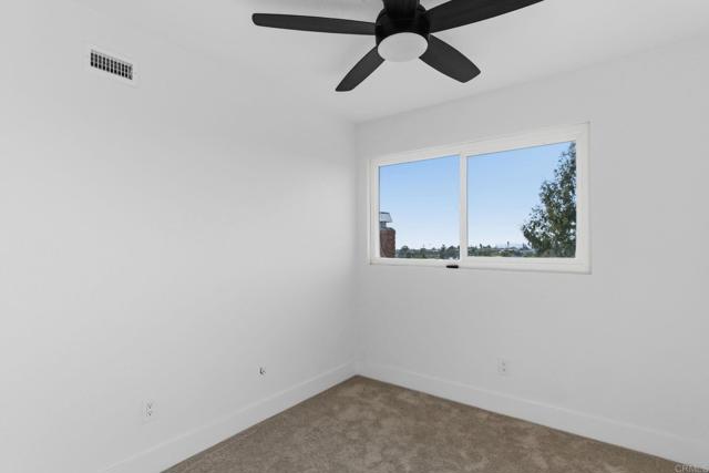 Detail Gallery Image 18 of 31 For 190 61st Street, San Diego,  CA 92114 - 5 Beds | 2 Baths