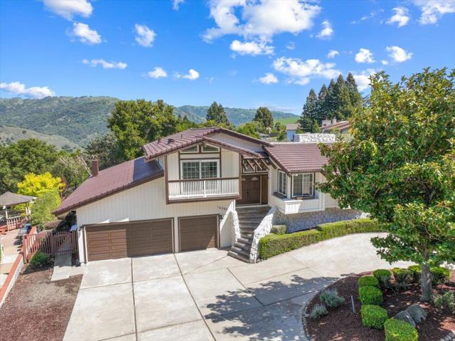 16385 Jackson Oaks Drive, Morgan Hill CA: https://media.crmls.org/mediaz/0cf7a27a-82b1-446c-8187-bb80b6ec3cbf.jpg