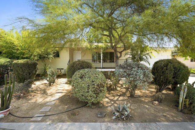 1353 Roxanne Dr, El Cajon CA: https://media.crmls.org/mediaz/0cf7db9e-e14b-4ea0-969f-dced1a079e7c.jpg