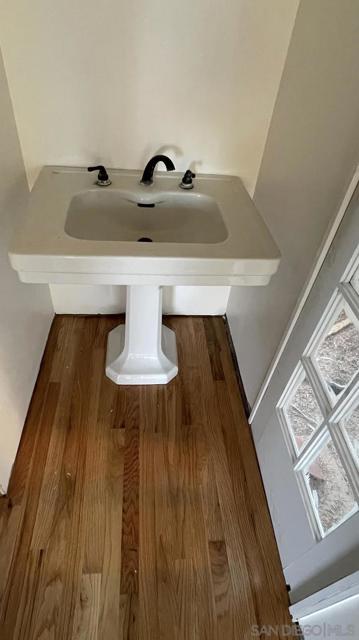 366 Palm Ave, Chula Vista CA: https://media.crmls.org/mediaz/0cf8b4f2-3d63-4d15-a08b-a6a24602dc2b.jpg