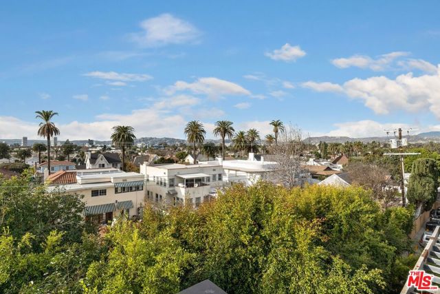 1187 CRENSHAW Boulevard, Los Angeles CA: https://media.crmls.org/mediaz/0cf8e068-c684-4710-9652-2c3ff080753c.jpg