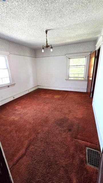 3020 E. 19th st, Oakland CA: https://media.crmls.org/mediaz/0cf903ff-763d-40bb-a5e6-58475e28e14f.jpg