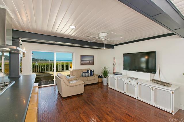 Image 4 of 31 For 821 Sea Turf Circle