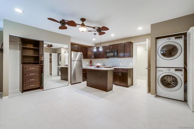 3415 19 Madison Ave, San Diego CA: https://media.crmls.org/mediaz/0cf952f1-4bd5-4ece-8b17-089076b78f2f.jpg