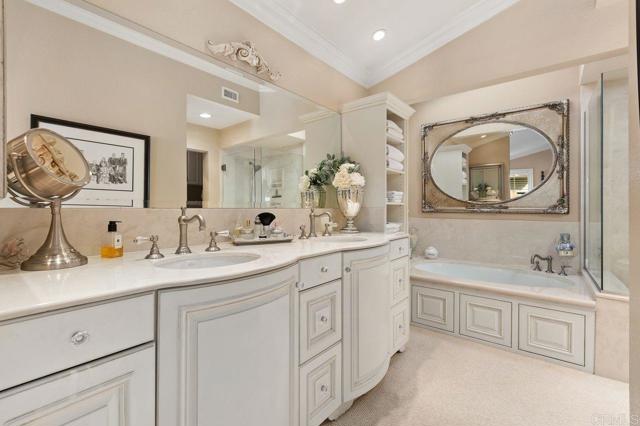 Detail Gallery Image 27 of 40 For 2028 Columbus Way, Vista,  CA 92081 - 2 Beds | 2 Baths