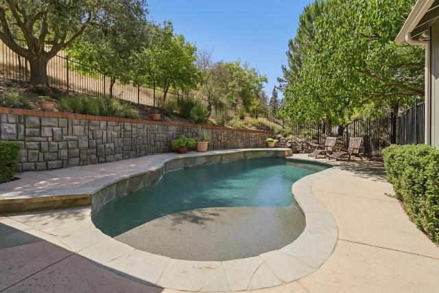 18615 Castle Lake Drive, Morgan Hill CA: https://media.crmls.org/mediaz/0cf99895-d7e0-4064-b43b-dd83d6608281.jpg