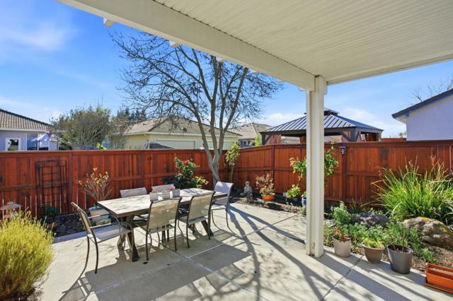 2360 Rose Arbor Drive, Sacramento CA: https://media.crmls.org/mediaz/0cf9bc13-5c19-4d09-920c-c8e103b6998a.jpg