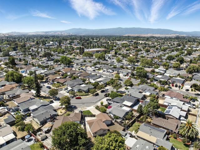 2246 Palmira Way, San Jose CA: https://media.crmls.org/mediaz/0cf9da9b-01ac-4a97-b91d-3cbf22f8ed8c.jpg