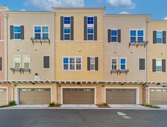 39857 Pelton Terrace, Newark CA: https://media.crmls.org/mediaz/0cfa5ac7-7552-4cd7-98dd-7a79395189dc.jpg