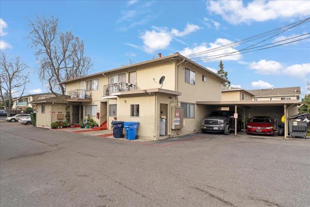1241 Coronado Drive, Sunnyvale CA: https://media.crmls.org/mediaz/0cfae720-83ac-4245-acb4-b12b1f0da71d.jpg
