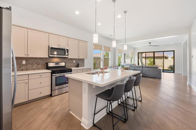 62 Syrah, Rancho Mirage CA: https://media.crmls.org/mediaz/0cfbb1b5-b0dc-48dc-9d64-e3383988bd44.jpg