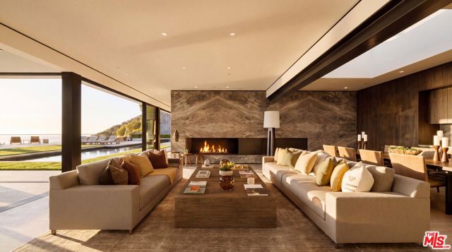 4 Bed Home for Sale in Los Angeles, California