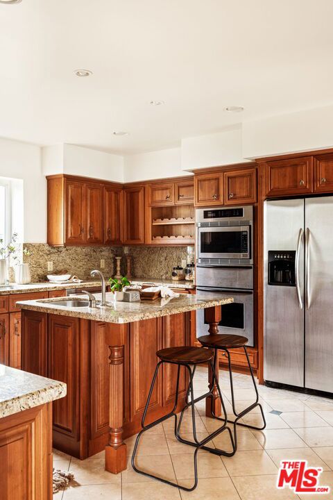 2617 Sleepy Hollow Place, Glendale CA: https://media.crmls.org/mediaz/0cfbfc93-a6f6-4855-8e83-459d894c945e.jpg