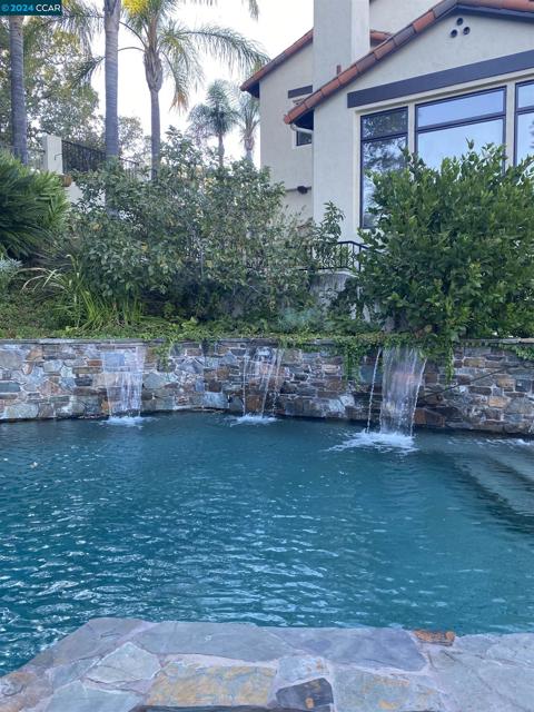 Image 3 of 56 For 200 Kirkcrest Ct