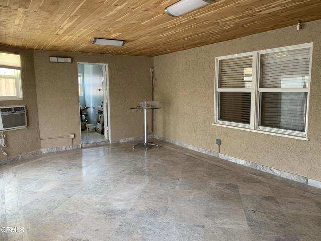 Detail Gallery Image 21 of 30 For 938 Ford St, Corona,  CA 92879 - 3 Beds | 2 Baths